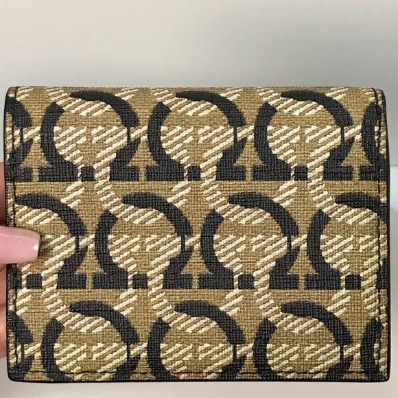 Salvatore Ferragamo Gancini Leather Compact Wallet 😍